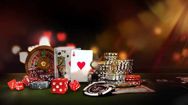 Jogos BB22BR — Explore nossa rica biblioteca de clássicos de cassino Uma mulher sorrindo enquanto joga online em seu laptop, cercada por elementos de cassino em néon, destacando a coleção diversificada de jogos do BB22BR.